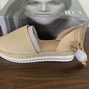 Jennifer Lopez espadrilles